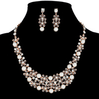 PEARL CLUSTER COLLAR NECKLACE AND EARRINGS SET