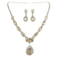 FASHION CRYSTAL TEARDROP NECKLACE EARRING SET