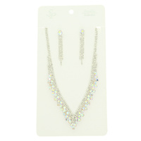 CRYSTAL V SHAPE NECKLACE SET