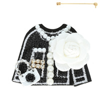FASHIONISTA CARDIGAN WITH FLOWER BROOCH